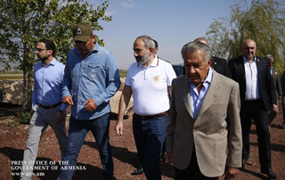  Le Premier ministre  a pris connaissance des activités  de la société  « Tierras de Armenia » 