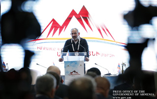 Nikol Pashinyan։ « Aragatsotn a un grand potentiel économique et il y a des gens qui sont pleins d'énergie pour le réaliser »