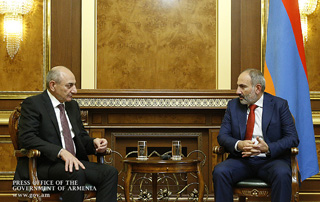 Rencontre entre Nikol Pashinyan et Bako Sahakyan