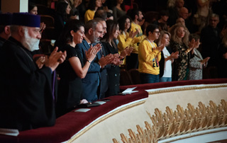 Никол Пашинян и Анна Акопян присутствовали на благотворительном концерте “Аврора”