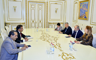 Премьер-министр Пашинян обсудил с послом Индии вопросы экономического сотрудничества