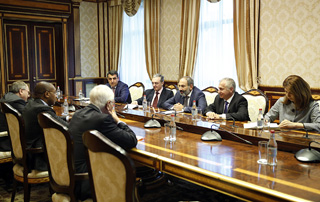 PM receives delegation of Secretariat of International Organization of La Francophonie