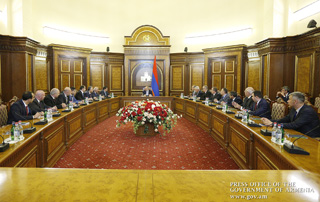 PM receives Artsakh National Assembly Homeland faction members; refers to steps taken in financial-economic sector