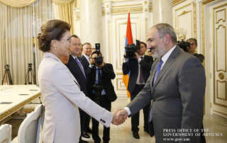 Վարչապետն ընդունել է Ղազախստանի խորհրդարանի Սենատի նախագահին