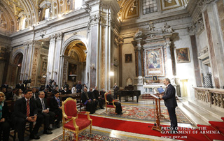 “This new era of our history comes to witness that we should get to know ourselves better and not be afraid of anything in pursuit of our objectives” - PM visits St. Nicholas Armenian Catholic Church in Rome