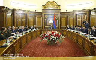 «Le moment est venu de définir le problème et d’établir de feuilles de route pour la réalisation des stratégies»;  Le projet de stratégie de sécurité nationale de l'Arménie a été examiné