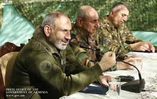 Безопасность и армия - приоритеты всех приоритетов: премьер-министр Пашинян посетил дислоцированные на северном участке приграничные позиции Армии обороны