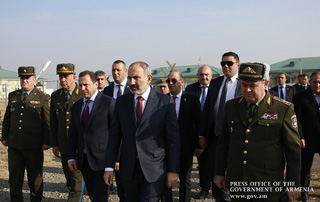 Премьер-министру представлены новейшие технические средства противовоздушной и противоракетной обороны