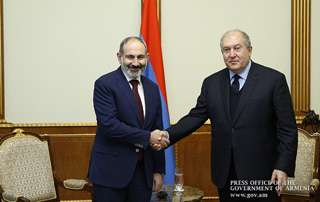 Никол Пашинян и Армен Саркисян обсудили вопросы текущей повестки дня и программы развития страны