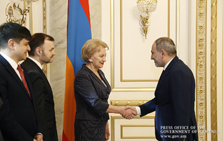Никол Пашинян обсудил с Зинаидой Гречани вопросы дальнейшего развития армяно-молдавских отношений

