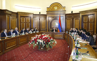 Le processus d’introduction du nouveau système de taxe foncière a été discuté au gouvernement