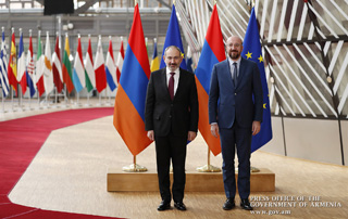 Le Premier ministre Nikol Pashinyan est arrivé à Bruxelles pour une visite de travail