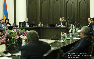 Грузия и Россия обеспечат “зеленую зону” для грузов Армении: премьер-министр встретился с руководителями крупных компаний