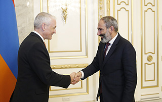 Nikol Pashinyan receives UN Resident Coordinator Shombi Sharp