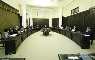 Labor-oriented educational programs discussed in Government