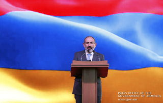 “The Velvet Revolution should inevitably lead to international recognition of Artsakh’s self-determination” - Prime Minister and Mrs. Anna Hakobyan attend Arayik Harutyunyan’s inauguration ceremony