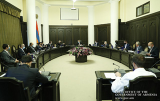 Anti-crisis measures and further action discussed in Government
