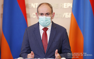 Le port d'un masque est le moyen le plus sûr de stopper de stopper la propagation de l'épidémie de COVID-19; Le Premier ministre a présenté les résultats d'une étude internationale