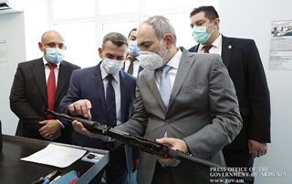 PM visits Kalashnikov sub-machine-gun plant in Armenia