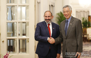 Nikol Pashinyan congratulates Singapore Prime Minister on National Day