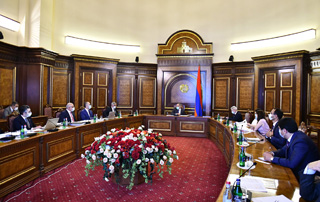 Le Premier ministre a tenu une consultation sur le programme stratégique de développement du Comité des recettes de l'État et d'amélioration de l'administration fiscale