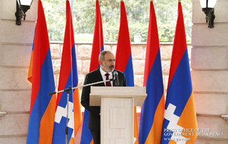 “Our boys, who are going to march and perform feats today, have before their eyes the heroes of the past” - PM attends high state awards giving ceremony in Artsakh

