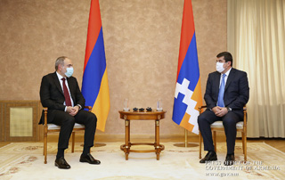 В Степанакерте состоялась встреча премьер-министра Республики Армения Никола Пашиняна и президента Республики Арцах Араика Арутюняна