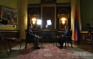 Entretien du Premier ministre Nikol Pashinyan avec la chaîne de télévision BBC World News