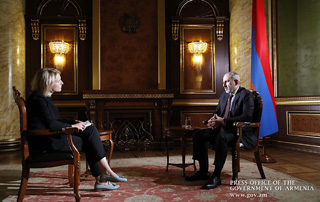 Конфликт с Азербайджаном перерастает в “борьбу против международного терроризма”: премьер-министр Армении