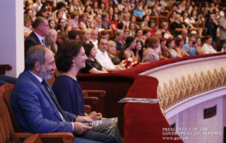 Никол Пашинян и Анна Акопян присутствовали на сольном концерте сопрано Лианы Арутюнян