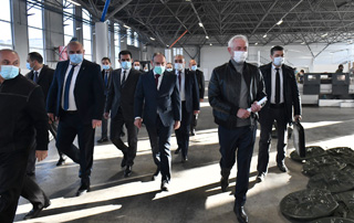 PM visits military-industrial companies and instructs to develop capacities at faster pace