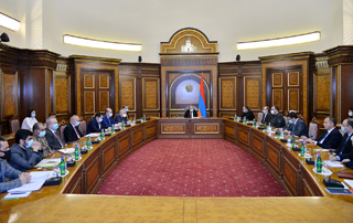 
Պետք է իրատեսական ծրագրեր իրականացնել ռազմարդյունաբերության ոլորտում. վարչապետ
