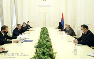   Nikol Pashinyan a reçu le ministre des Situations d'urgence de la Fédération de Russie Yevgeny Zinichev