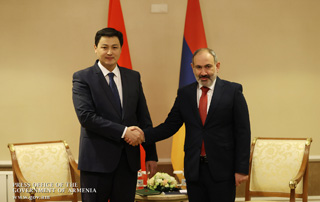 Le Premier ministre a rencontré son homologue kirghize à Almaty