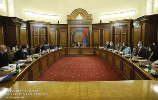 Премьер-министр подчеркнул важность работы по предотвращению политической коррупции: состоялось заседание Совета по антикоррупционной политике