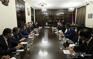 Nous devons reconstruire l'Arménie, la région de Shirak, Gyumri d'une nouvelle manière: le Premier ministre a tenu une réunion dans la municipalité de la région de Shirak

