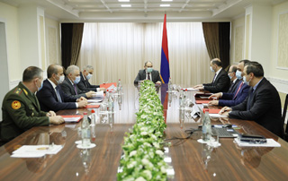 Security Council holds regular meeting