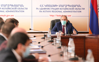 "Le développement territorial harmonieux et les problèmes démographiques font partie des priorités du gouvernement" - Nikol Pashinyan tient une consultation dans la municipalité régionale de Kotayk