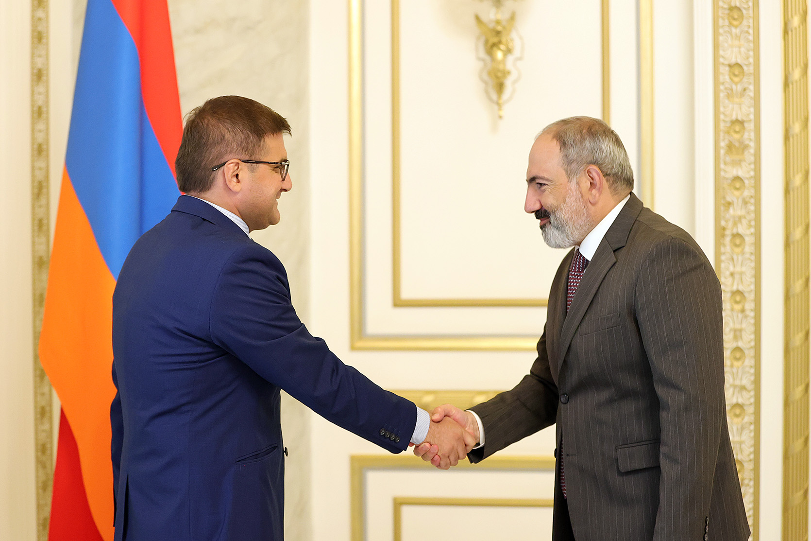Никол Пашинян провел встречу с Арманом Бабаджаняном - Пресс-релизы -  Новости - Премьер-министр Республики Армения