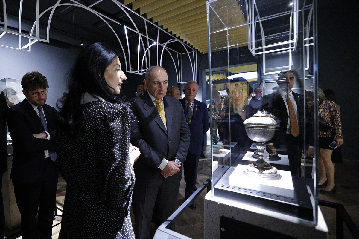 Юлия Нова үлкен кеуде порно