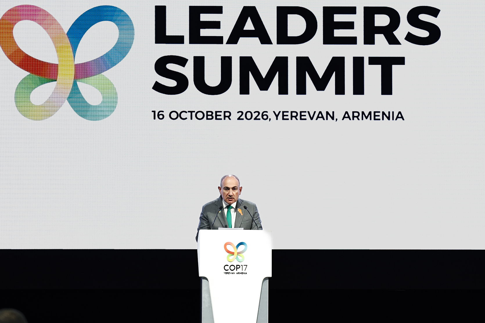 Nikol Pashinyan habla ante la cumbre Leaders for Nature de Ereván